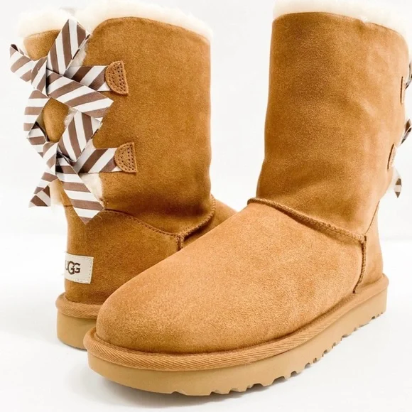 UGG BAILEY BOW DIAGONAL STRIPES BLACK SUEDE SHEEPSKIN WOMEN'S BOOTS - Picture 3 of 5